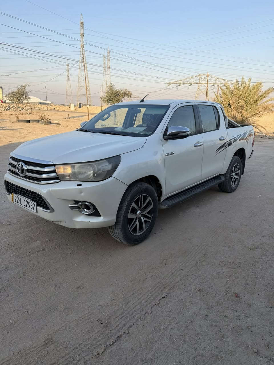 لبيع تو ويل دبلو كاز سيارة حلوه لبسمه كردي كير 4نمر يطيحن و2ما يطيحن رقم جديد مكان البصره بشعبيه موديل 2017 سعر 185 قفل ***********
