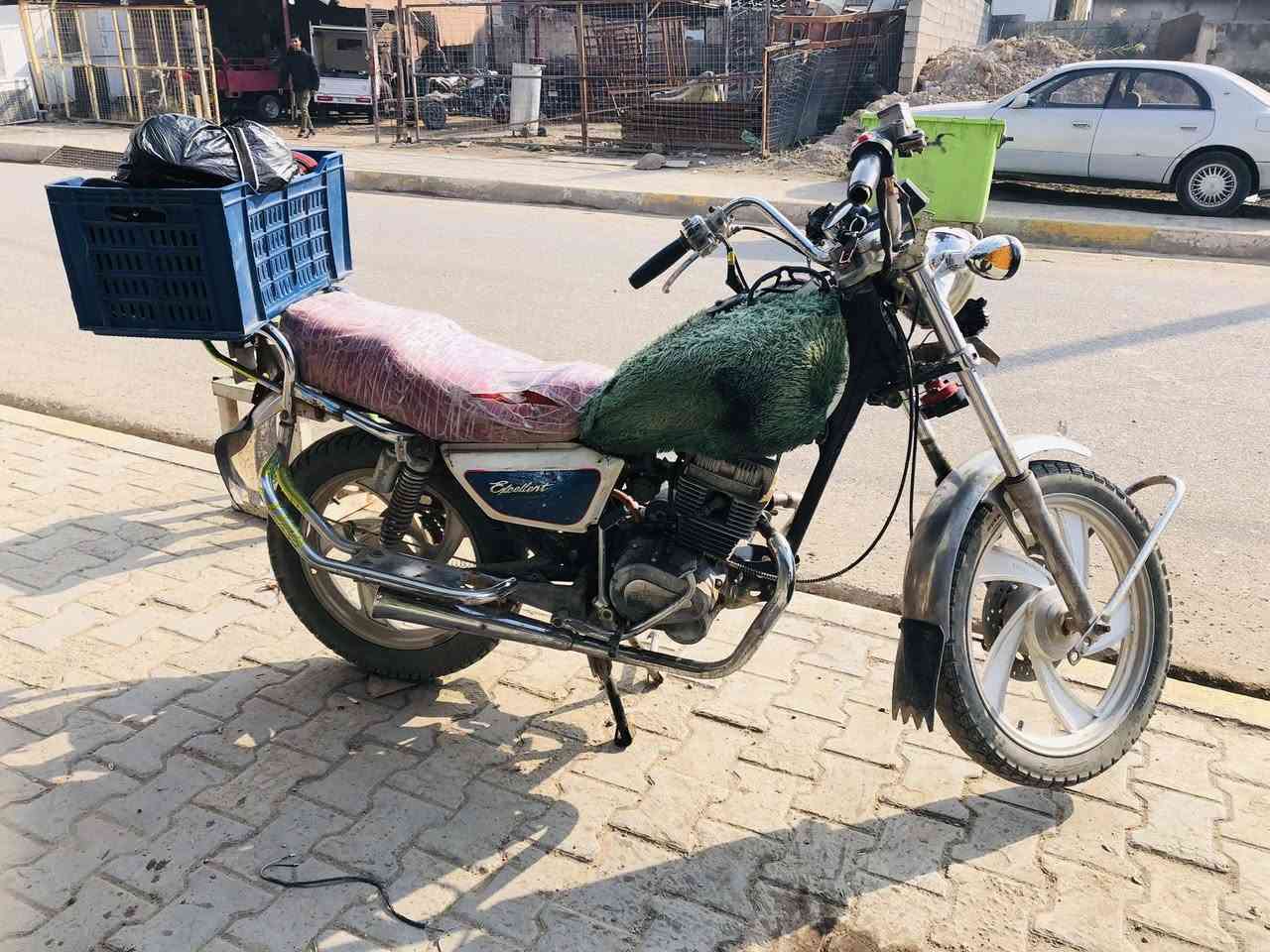 للبيع او المراوس دراجة جني دبل بلك دبل صلنصه ما نقاصها اي شي اوراق كامله سلف و هندر سعرها 250 و بيها مجال للاستفسار مراسله الصفحه او الاتصال على الرقم ***********
