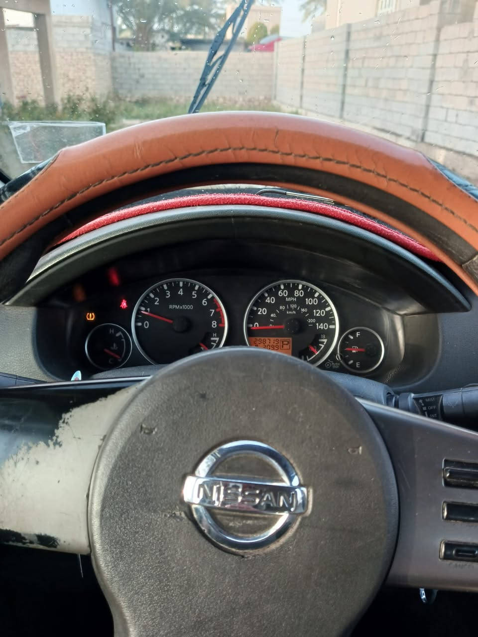 🚗 للبيع: نيسان باثفايندر موديل 2008 – وارد أمريكي
السيارة بحالة جيدة
المحرك والكير: شرط بلاد (ما بيها تبخير ولا تنقيص)
التبريد: ثلج ❄️
الطلاء: مصبوغة حزام فقط
عدد الركاب: 7 ركاب (سيارة عائلية)
الإضافات: كاميرا خلفية 📷
الرقم: الأنبار
الموقع: الرمادي – الجويبة
الملكية: السيارة باسمي
💰 السعر: $9700 دولار وقابل للتفاوض
📞 للتواصل: ***********
