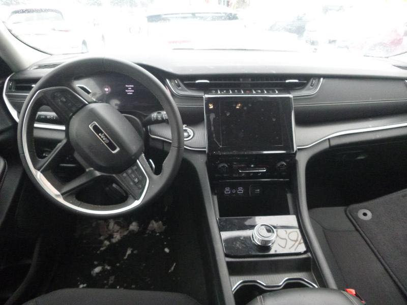 .
جيب كراند شيروكي ٢٠٢٣ ابيض ٧ راكب 

فور ويل ٤ * ٤  
رادارات امامي و خلفي  و جانبي 
ماشية ٤٠ الف 
تترقم شمالي 
مكان السيارة أربيل 

حادث خلفي جدا بسيط 
بدون دواخل و بدون ايرباك (جميع الايرباكات سليمة 💯)

صور الضرر والسونار مرفق مع الصور 

السعر: ٢٥٩ و مجال بسيط للشراي

للاستفسار 
***********
واتس آب
