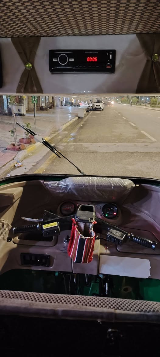 سلام عليكم بيع مستعجل تكتك2022 باجاج مكفوله كافاله عامه رقم وسنويه والوحه نكليزي المكان واسط قضاء الحي رقم الهاتف ***********
