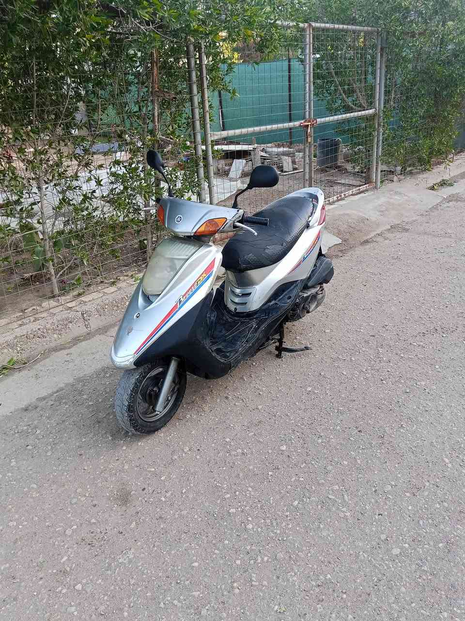 درجة بريز نظيفة حيل سلف هندر كهربائيات 
كلها شغاله اورقها كامله مكاني الشعب السعر
450التليفون***********
