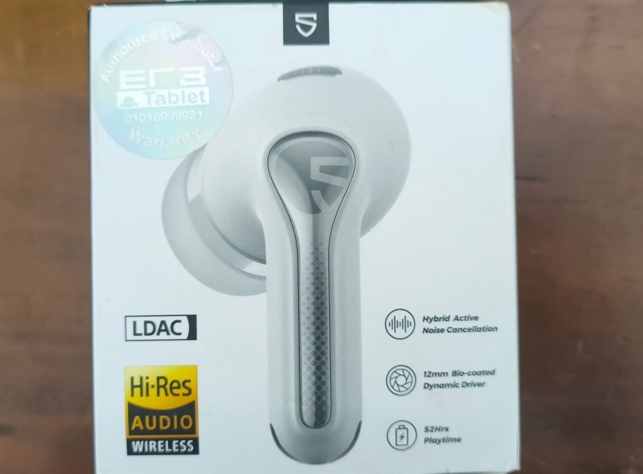 🎧 للبيع: SoundPEATS Capsule3 Pro

الحالة: ممتازة / كسر الزيرو استخدام 3 ايام

المواصفات:
• تقنية Hi-Res Audio Wireless
• دعم LDAC للصوت عالي الجودة
• عزل ضوضاء نشط ANC حتى 43dB
• وضع الشفافية Transparency Mode
• بطارية حتى 52 ساعة مع العلبة
• 6 ميكروفونات مع عزل ضوضاء المكالمات بالذكاء الاصطناعي
• Bluetooth 5.3
• Game Mode لتقليل تأخير الصوت
• تطبيق SoundPEATS للتحكم في الإعدادات وتحديثات السوفتوير
• مقاومة للماء IPX4
• ضمان سنة من Era tablet
المحتويات:
• السماعة كاملة بالعلبة وسلك الشحن و الكتالوج و الودنات

سبب البيع: هجيب سماعة اعلي

للتواصل خاص.


**إذا كنت صاحب هذا الإعلان وتريد حذفه لأي سبب، رجاءا أرسل رسالة إلى الدعم الفني**