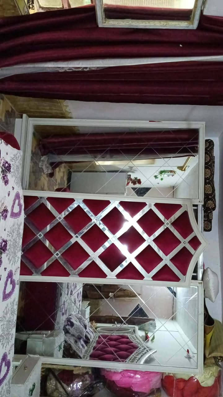 العنوان يثرب 
غرفه للبيع نضيفه بس بيها فصخ اباب الكنتور الوسط سعرها ٦٠٠


**إذا كنت صاحب هذا الإعلان وتريد حذفه لأي سبب، رجاءا أرسل رسالة إلى الدعم الفني**
