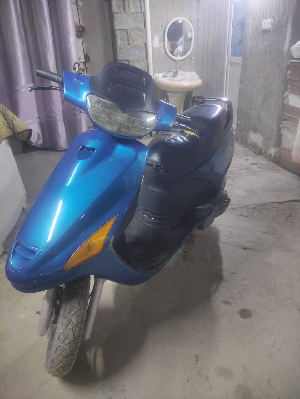 سلام عليكم دراجه فراشه ستوها طلعت من تجفيت بوشه وبستم دراجه نظيفه خير من الله رايدها ٤٠٠وبيها مجال ***********
