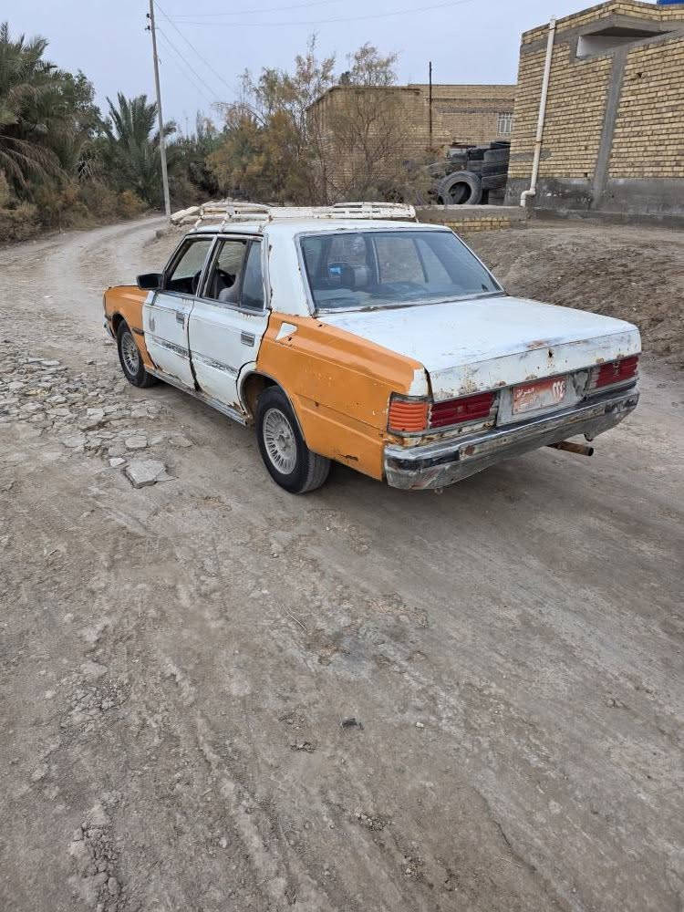 سلام عليكم سوبر مديل ١٩٨٠ سياره جاهزه محوره مكينه كير كسن ونجي جدد حويه سياره جاهزه تخم تاير جديد قبل سبوع شدهن حداديه جديده رقم مثنى تحويل رقم ***********  السعر ١٠ ورقه المكان نا صريه سوق سوق الشيوخ, ذي قار
