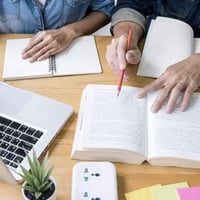 باسعار تنافسيه ومساعدة للطلاب البكالوريوس والماجستير والدكتوراء  تعلن ...