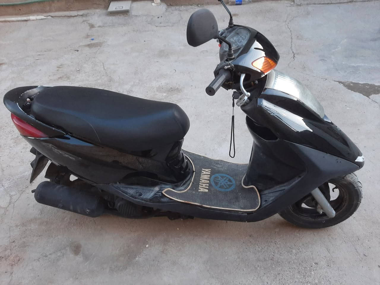 دراجه بريز للبيع كامله مكاني بغداد الرشاد سعرها 450 وبيها مجال قليل الاتصال ***********
