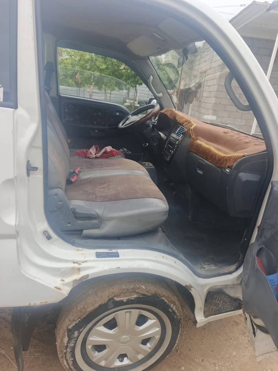 السلام عليكم من رخصت صاحب الكروب
كيا موديل 2006
لبيع سياره نظيفه تخم تاير جديد 
صدر جديد باور جديد محرك لا تبخير ولا تنقيص سياره حداديه 
كير بل جيس 
كير ومحرك حاويه 
السعر 82قفل🔒
لاتصال عله الرقم فقط 

(***********)
