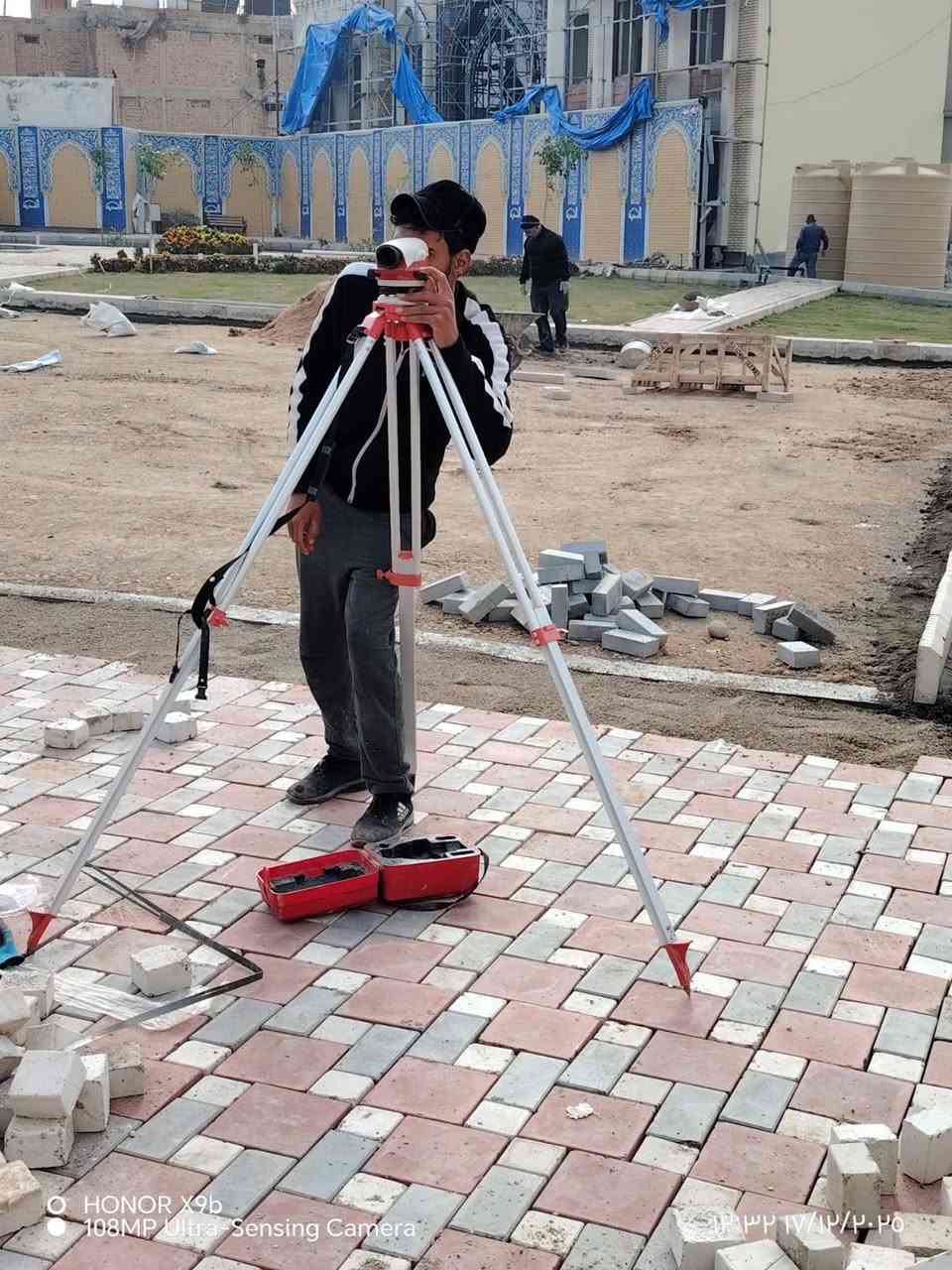 سلام عليكم نشتغل انواع المقرنص في كافات المحافضات مكاني نجف شغلنه حلو ومرتب هاذه رقمي ***********
