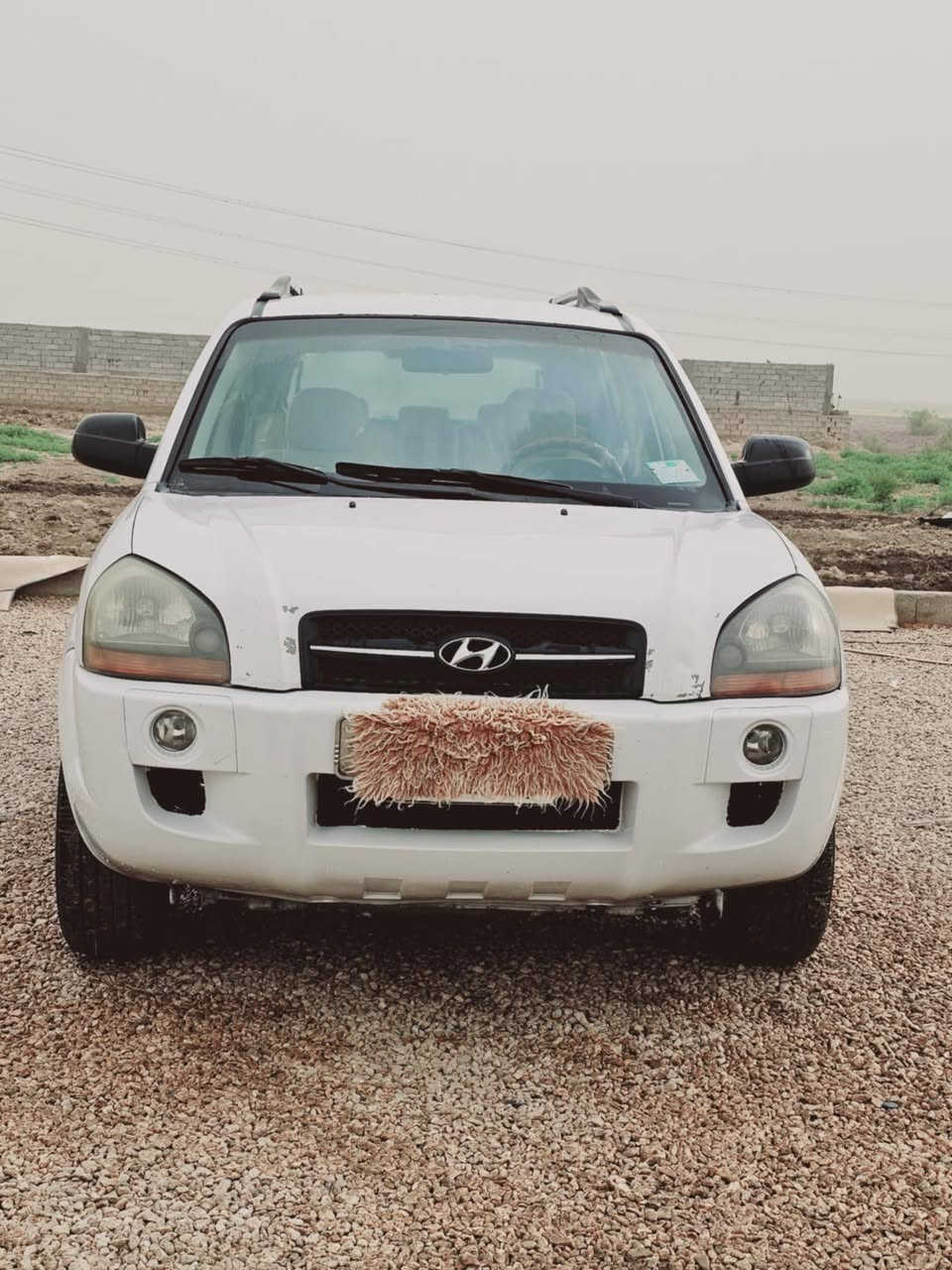 توكسان ٢٠٠٩ بغداد خليجي ستة سلندر، محرك ٢٧٠٠، سنوية لسنة ٢٠٢٧ مشروع وطني، مكفولة من الحادث والتبديل، سوناره موجود، وأي استفسار الإتصال ب *********** السعر ١١٨ وبيه مجال قليل حك الجية، مكان السيارة محافظة الديوانية.
