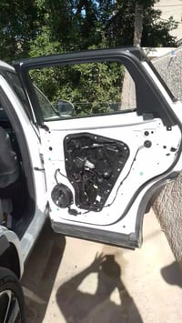 جميع نواع زجاج اليسارات القديم ولحديث نقل وشدداخل بغداد مجانن وبنسب ال...