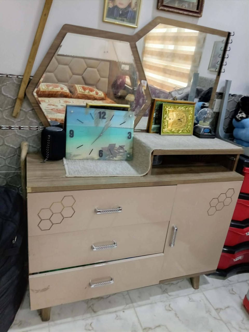 عندي غرفه النوم للبيع نظيف اب ٣٢٥ وبي مجال


**إذا كنت صاحب هذا الإعلان وتريد حذفه لأي سبب، رجاءا أرسل رسالة إلى الدعم الفني**