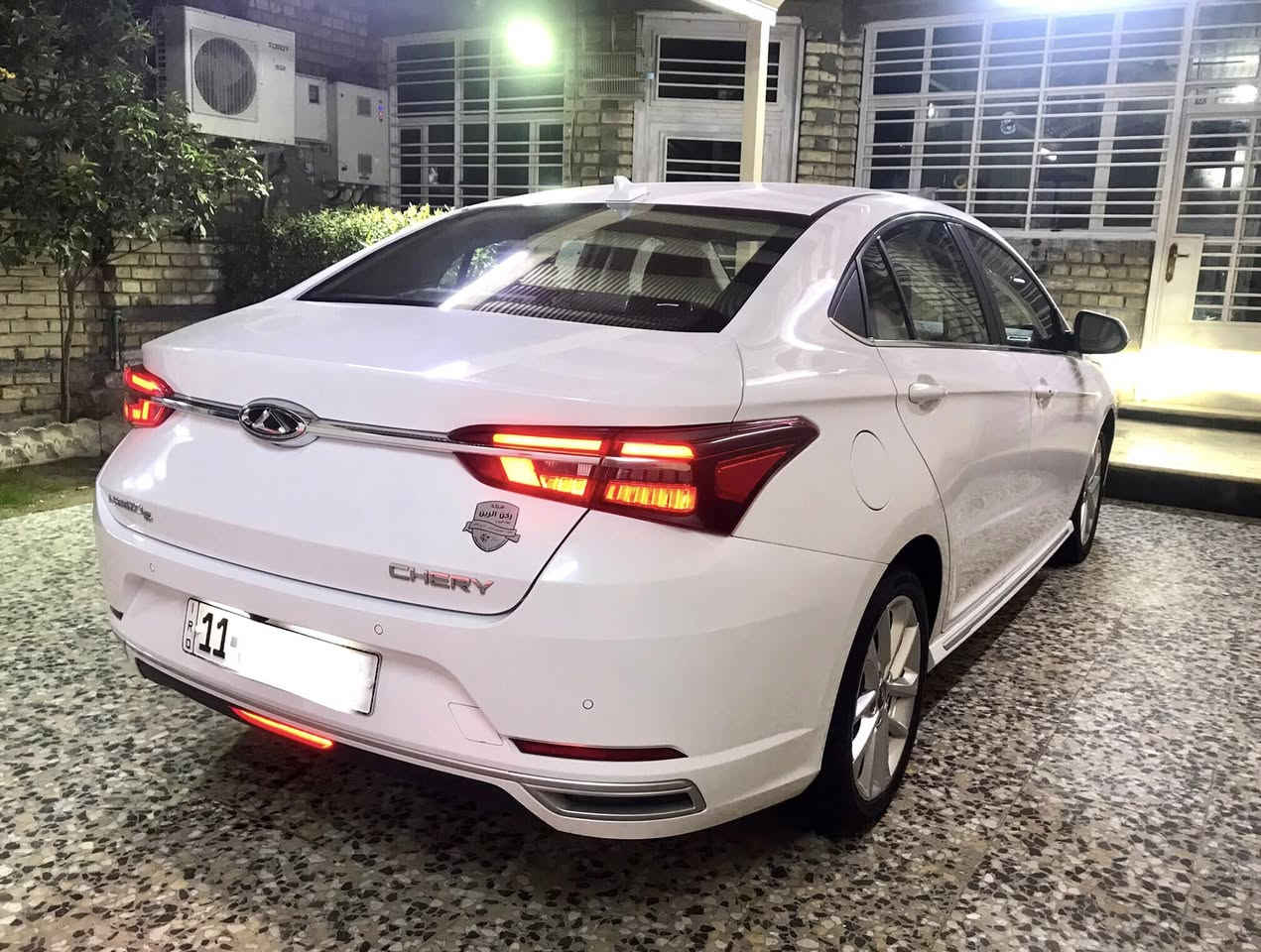 سلام عليكم شيري اريزو 6 للبيع 2022 سيارة جديده مكفوله كفالة عامه رقم بغداد سنويه وهزه جديده باسمي تحويل مباشر سيارة حره ماشيه ٥٧ سيارة بضمان ٦ سنوات ستلام ٢٠٢٣ تبديل الدهن كله بشركة عله موعد مدوشمه وتخم تاير *********** مكاني بغداد شراي يتصل
