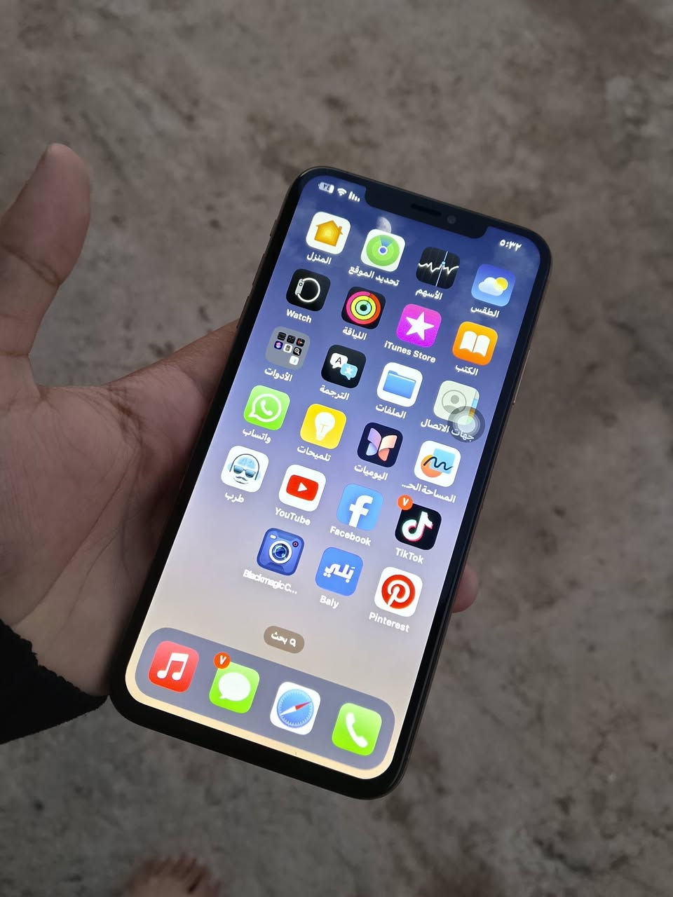 سلام عليكم اكس ماكس مبدل شاشه نوعيه زينه شاشته القديمه بس مشروكه وشغاله كلشي مابيها ذاكره 64 بطاريه 77 مراوس ويا اكس أس او اكس ماكس بس ذاكره عاليه تواصل واتساب فقط ***********
