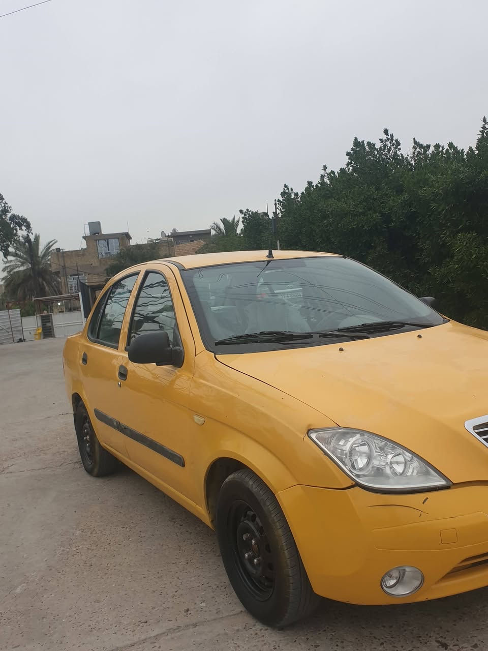 سلام عليكم 
طيبة البيع موديل ٢٠١٥ 
رقم بغداد 
سيارة جاهزة من كلشي 
تبريد شغل 
صدر جديد 
زوج تايرات امامي 
سعر ٣٤ ورقة وبية مجال 
رقم هاتف 
***********
