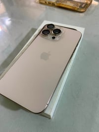 للبيع جهاز iPhone 16 Pro Max ، الجهاز أخو الجديد تماماً وبحالة الوكالة...
