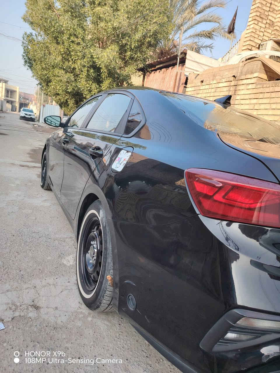 السلام عليكم
كيا فورتي وارد أمريكي موديل ٢١ حادث تبديل بنيد فقط لا غير باقي السياره ليبل واحد مكفوله لا لغد ولا شاصي شرط السونار وين ما يعجبك افحص براحتك السياره نص مواصفات معروفه كير CVT بلادي ما مفتوح مكينه بلادي ما مفتوح بيهه منضومه غاز شادهه بيهه ضمان شركه  تخم تاير صدر كله مكفول مواصفاته شاشه كامره تحكم مانع انزلاق حساس مانع تصادم مواصفاتهه معروفه السعر ١٣٨ وبيهه مجال الاستفسار الاتصال على الرقم
***********
