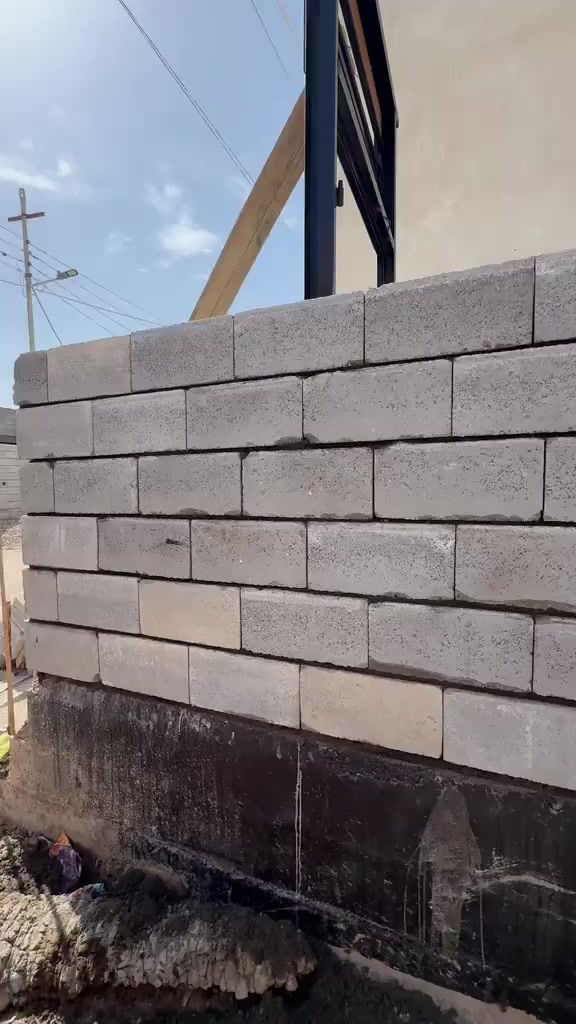 خلفه بناء بلوك درجة اولى للتواصل علا الواتساب ***********
