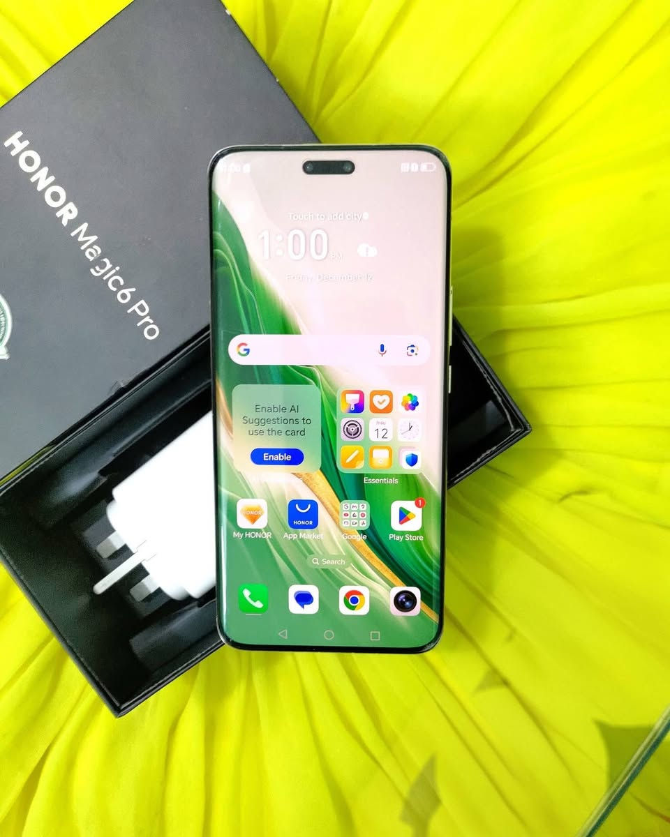 جهاز honor magic 6 Pro 
نظيف مية بالمية كامل الملحقات
مواصفات توب
الذاكرة 512
الرام 12 + 12
معالج Snapdragon 8 Gen 3
الشاشة6.8 بوصة - 120 هرتز -  AMOLED
البطارية 5600 ملي امبير
 شحن 80 واط
للبيع 625 الف
بغداد الحارثية
***********
