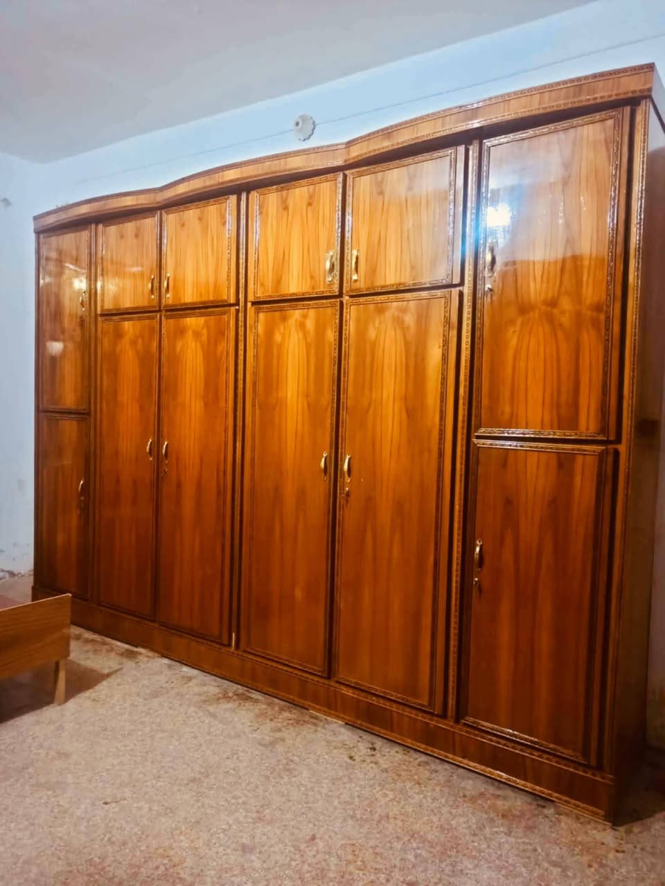 غرفه صاج 6 محلق.. استخدم شي قليل.. صاج داخل وخارج... حطاطه..اخت جديده.. غرفه ضخمه...شراي يتصل ***********
..يوجد /نقل/وشد.........
