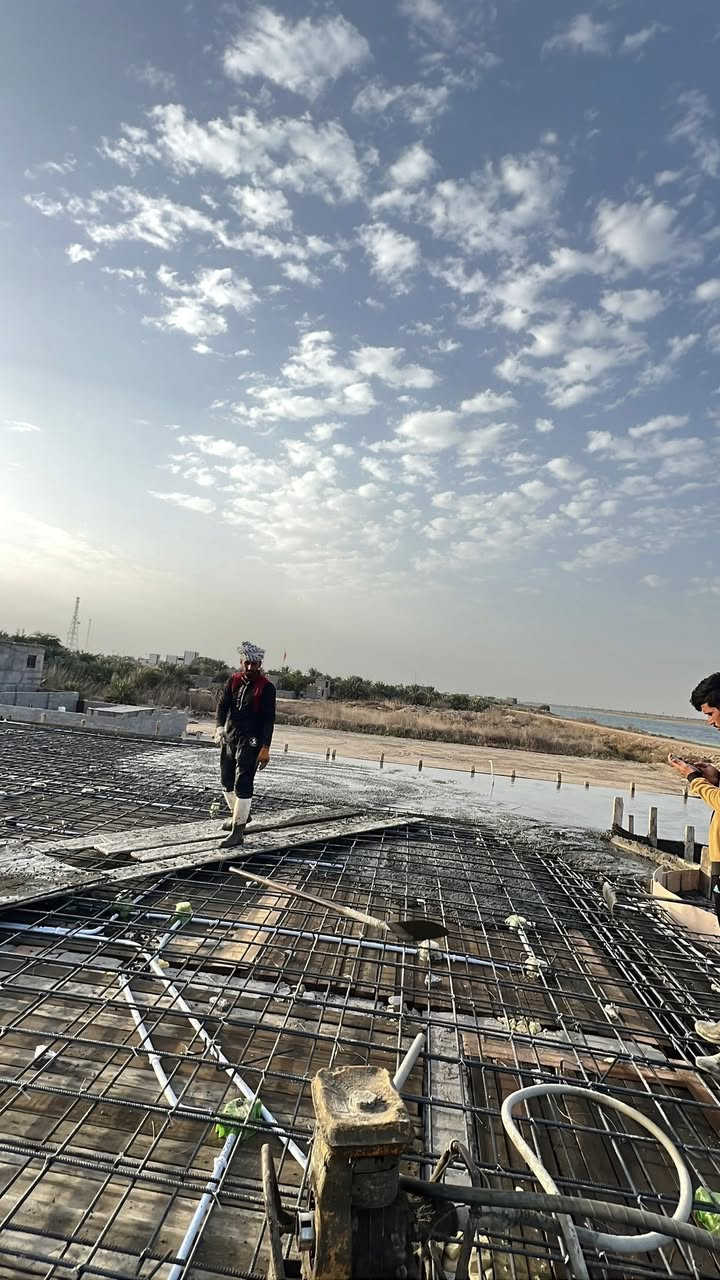 قالب صب للمنازل  
عمل حسب المواصفات واسعار مناسبة كافه اعمال الصب والبناء والتسليح والنجاره 
القرنه والمناطق المجاوره 
اسعار مناسبه وعمل سريع 
***********
