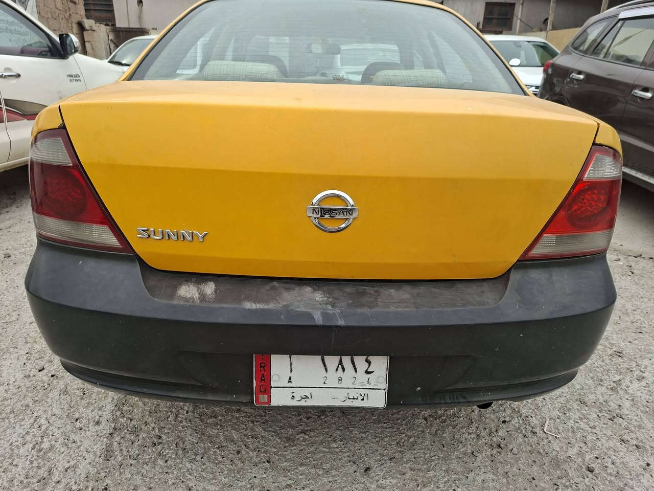 السلام عليكم ورحمة الله وبركاته
مكلف بالنشر
سياره سني موديل 2012 لونهة ابيض مصبوغه اصفر 
الرقم انبار مصفره من كلشي 
السياره بأسمي والتحويل ثاني يوم السياره تبريدهة شغال 
والشراي يتواصل على الأرقام التاليه 
***********
***********
