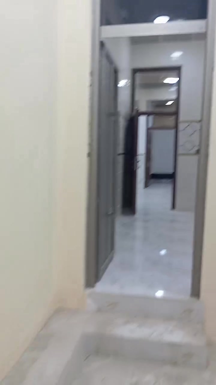 السلام عليكم   #للإيجار
 طابق ارضي  مفصول تماما عن الطابق الثاني 
عنوانه تقاطع القدس الشارع العام 
قرب مجسر القدس      ومخلد ابو الكص
للاستفسار  (واتساب) ***********
