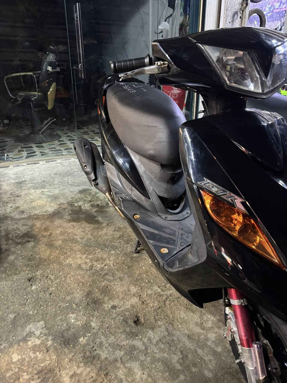 سلام عليكم حبايب ثعلب متروسه غراض للبيع فقط
١/كور هيرتو 
٢/بوشته ممعروفه 
٣/كابريتر عكس حلك جبير 
٤/كلجات رياضي ماركه قويه 
٥/صلنصه وزه أخطبوط 
٦/دشبول جي تي ار 
٧/قاعده رقم 
٨هاوزن مشمشي 
٩/ويل مشيف 
١٠/صدر او فج وفلنجه 
١١/قباقه كور 
١٢/قطره دهن 
١٣/قطره اكسل 
١٤/اشاير مشمشيه 
١٥/بك لايت خليه 
١٦/دبل خلفي كرزي 
١٧/قبق فلاوين 
١٨/قبق شاصي او كبات كاعيه 
١٩/يدات بريك 
٢٠/سلف رياضي جبير 
٢١/بيه براغي خير من الله 
٢٢/قبق بانزين قرش 
٢٣/عقل 
شباب الدراجه خير من الله تجي وشوف بعينك سعره خاص عنواني بغداد الكريعات قرب أسواق جوهر رقمي ***********
تحياتي للكروب🤍
