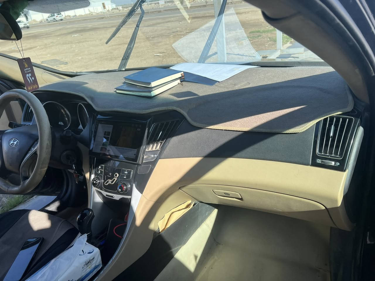 السلام عليكم سوناتا 2011 امريكي بيها قطعتين صبغ وبيها تبديل قطع بلادي السعر 100 بيها مجال بسيط المكان الصويرة ***********
