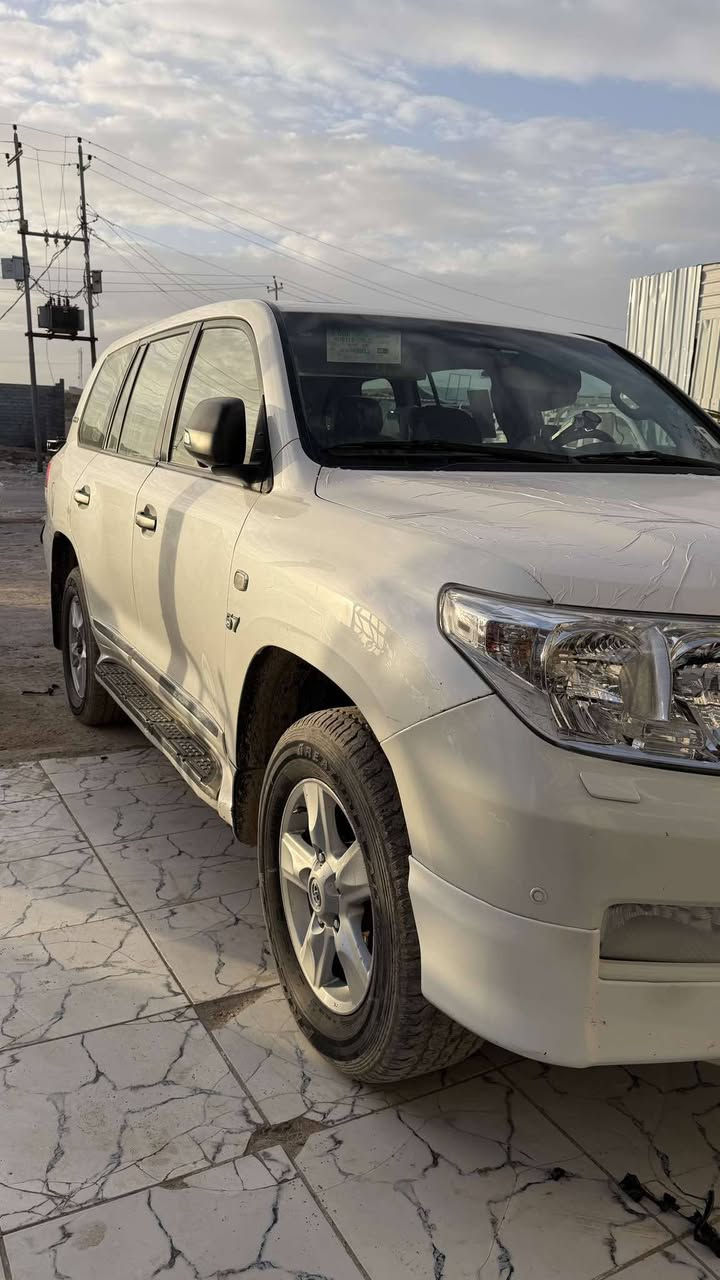 لاندكروز موديل Vxr 2011/قطرية 
رقم بغداد ب اسمي 
فول مواصفات 

ســعــر ✅ ::  الــرد تلقائي 📮

ماشيه 305 
مكان السيارة: سماوه 
رقم صـــاحب سيارة: *********** واتساب

لعرض سيارتك على الصفحة بنفس الطريقة راسلنا
