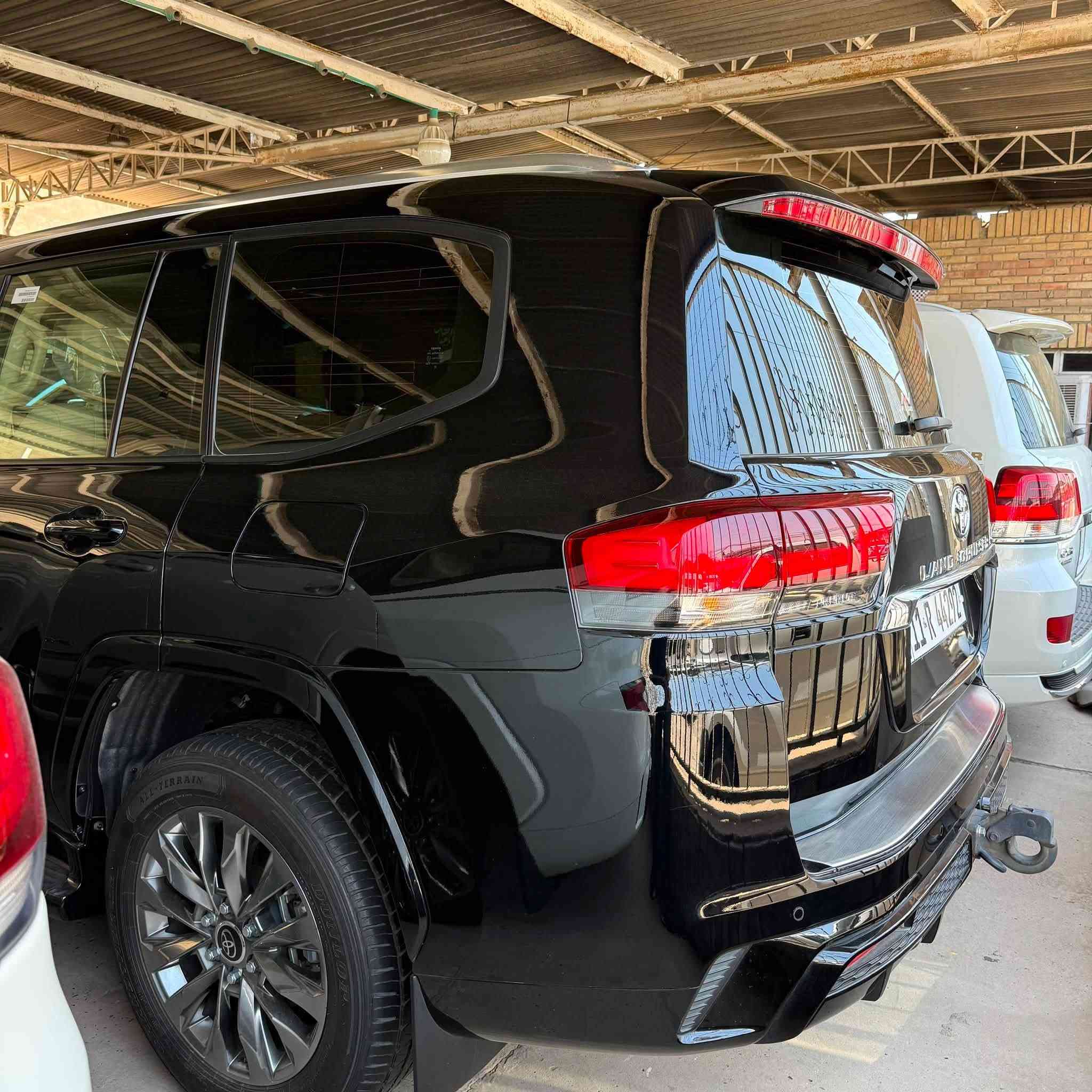 السلام عليكم 
لاندكروز GXR Limited
موديل 2023
ماشيه 28 الف 
لمتدد اصلي شركه ساز 
كفاله عامه السياره 
ومغلفه PPF اصلي 
رقم بغداد تحويل مباشر

معرض النورين
العنوان : بغداد معارض النهضه الفرع الاول المعرض الاول 
***********
