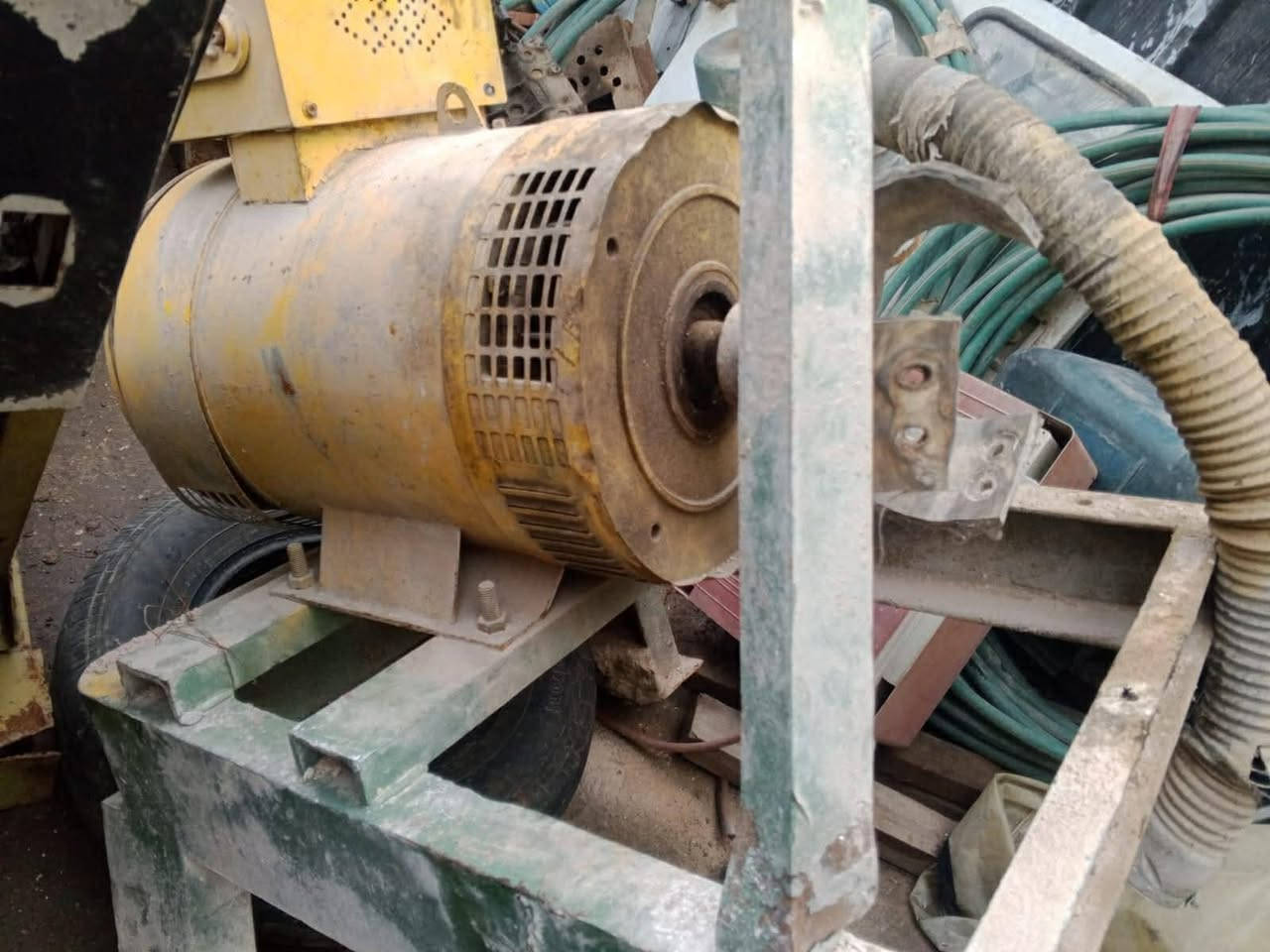 السلام عليكم  شاصي ورأس توليد ٣٠ كيفي ثري فيز العنوان بغداد البلديات اتصل على الرقم وسهلة ***********بي واتساب
