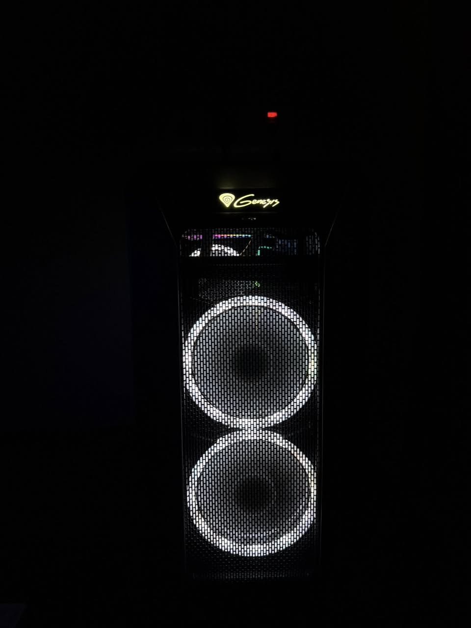 السلام عليكم (ملاحظه بيع فقط في محافظه كركوك تجي تفحصه يمي او يمك وبالعافيه عليك)
للبيع حاسبة قيمنق متكاملة (تجميعة) بنظافة ممتازة

المواصفات:

• المعالج: Intel Core i5-12400F (الجيل 12 )

• كرت الشاشة: NVIDIA RTX 2060 Super 8GB (نسخة لون أبيض مروحتين - أداء ممتاز وتبريد هادئ).

• التبريد: مبرد مائي حجم 120 تبريد ممتاز

• المذربورد: ASUS PRIME B660M-K DDR4.

• الرامات: T-FORCE DDR4 16GB (3200MHz).

• الكيس: Genesis Irid 513 (تصميم مميز وتبريد ممتاز).

• الباور سبلاي: 750 Watt 
. الذاكر (ssd m.2 240 gb للنظام ) 
(Hdd 1 tb للالعاب )

الحالة: القطع نظيفة جداً وشغالة 100% بدون أي مشاكل.

السعر:750 ألف وبي مجال للتواصل على خاص

او للمراوس


**إذا كنت صاحب هذا الإعلان وتريد حذفه لأي سبب، رجاءا أرسل رسالة إلى الدعم الفني**