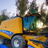 للبيع حاصده نيوهولند موديل ٢٠٢٠ خمسه بلم TC5.70 كفاله عامه للاتصال ٠٧٧...