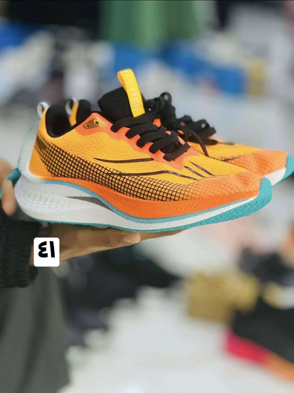 احذيه درجه اولئ.  فيتنامي ماستر.  القطعه بس 12 ناصريه قضاء الفهود مجمع عباس جاري مقابل مركز شرطة الفهود.  ***********
