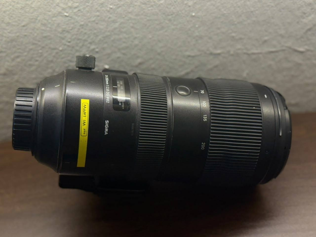 للبيع عدسه 70-200 f2.8 
العدسه نضيفه كما واضح بصوره 
السعر خاص او واتساب *********** 
مكاني صلاح الدين تكريت

