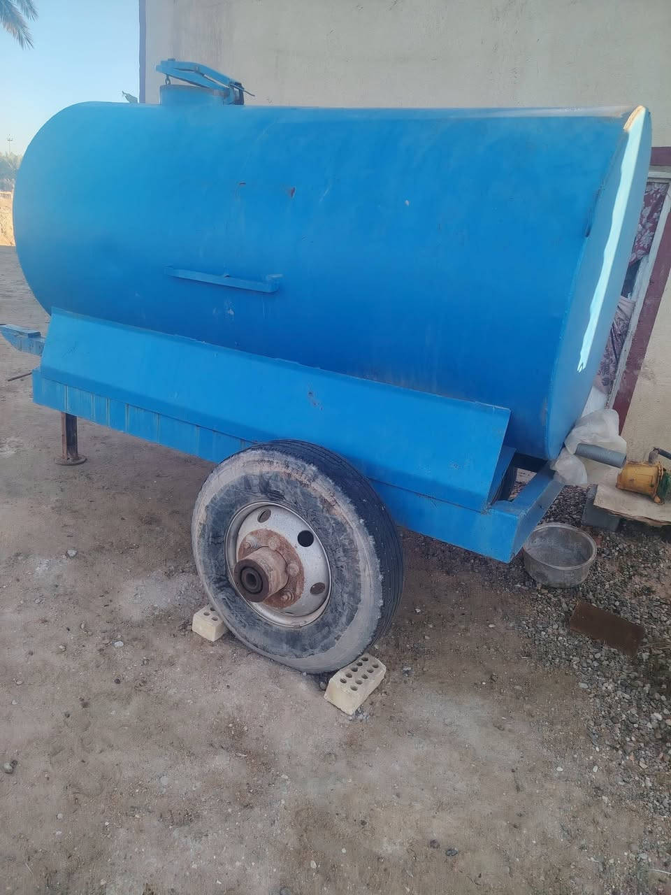 سلام عليكم مقطورالبيع ٤٠٠٠٠لتر جديده مكان بابل الخميسيه ***********  ***********
