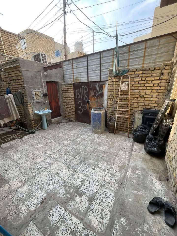 سلام عليكم
بيت  100 متر غرفتين وصاله وصحيان ومنور خارجي عنوان ناصريه الثوره بفرع المفوضيه ايجار 400 للاستفسار *********** واتساب
