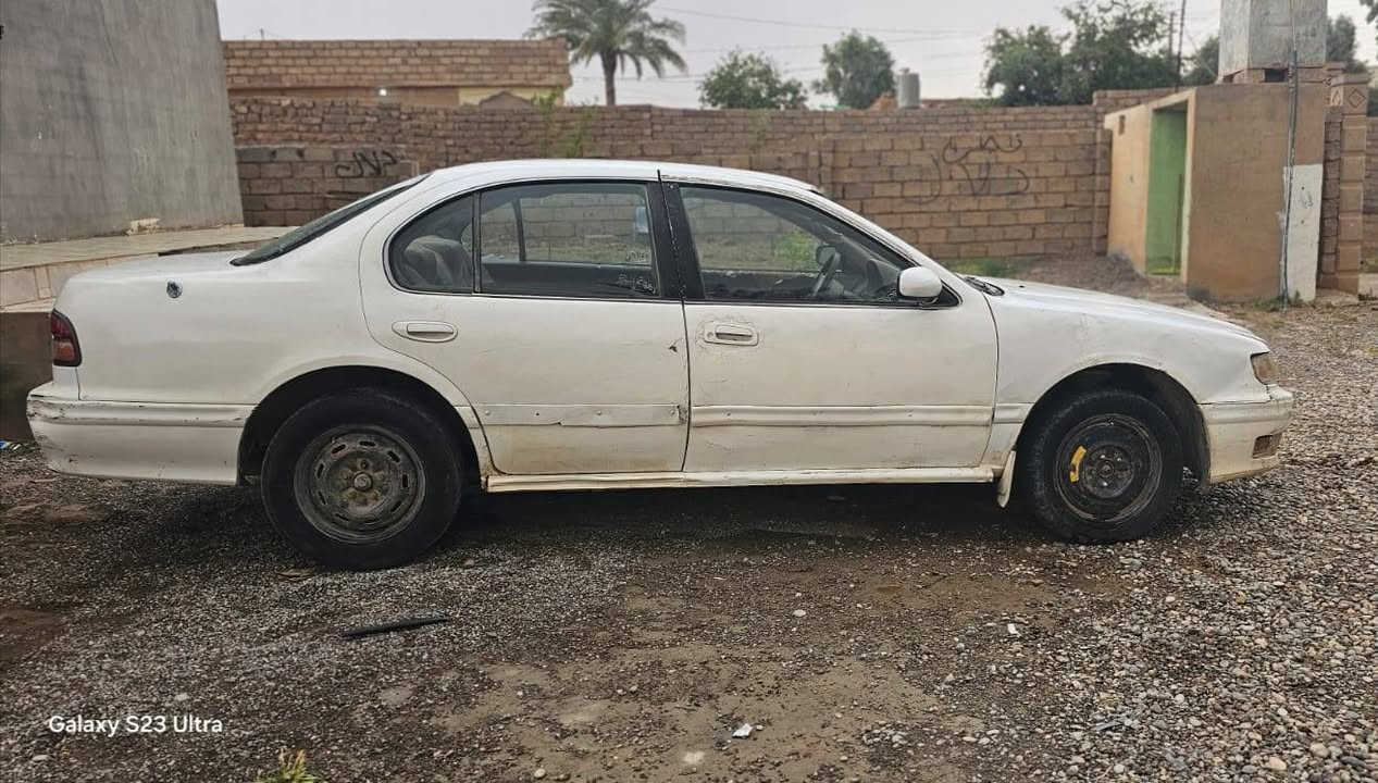 السلام عليكم
نيسان للبيع السعر 16 وبيها مجال
فحص نينوى الشرعي بالشرگاط
محرك وگير فرخ بطه شرط لا صرف ولاتبخير 
داخلها نظيف 
درايم شفت قبل عشرين يوم شديته جديد
صدر تعبان 
الگشر شوف العين
هـ/***********
