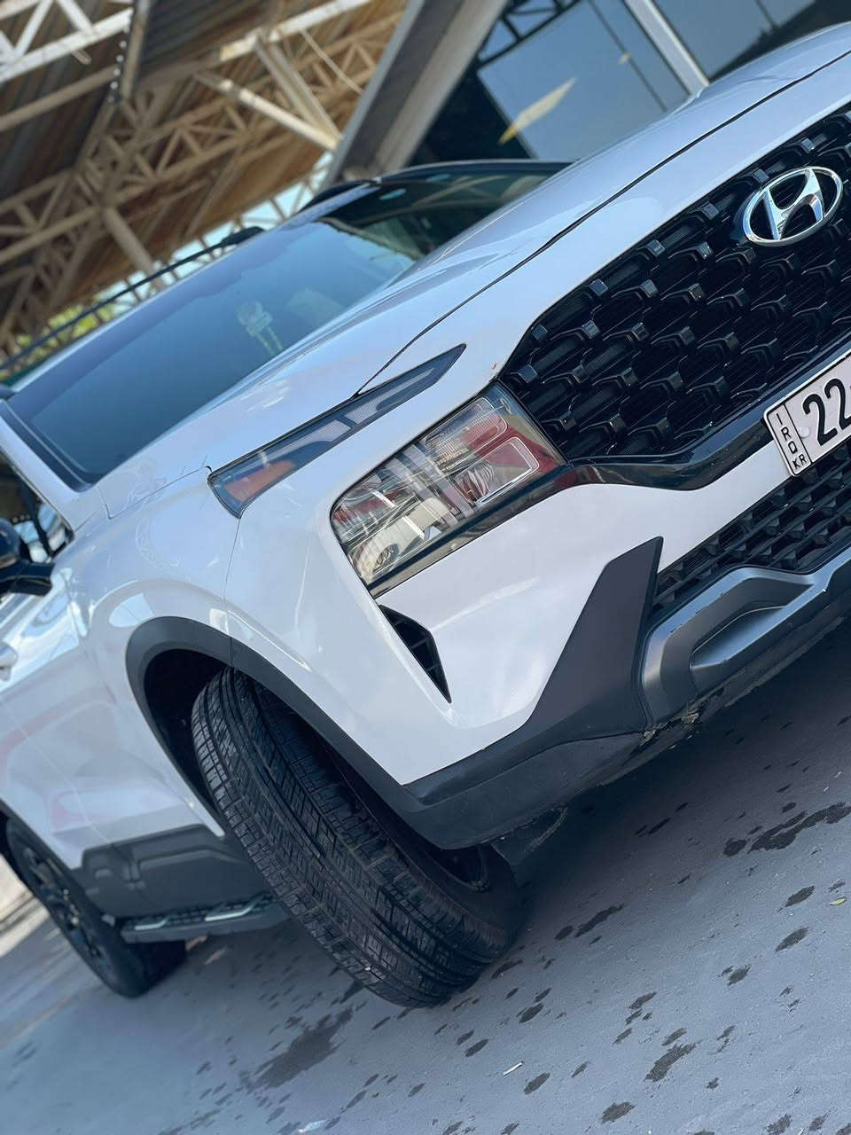 للبيع سيارة سنتافي بيضاء اللون فئة بلاك توب
موديل 2022
المحرك 2500. GDI
ماشية 42 ميل قابل للزيادة 
المواصفات 
نظام البصمة 
تشغيل عن بعد 
جنطة كهربائية 
كشنات تدفئة 
كشن السائق كهربائي 
تحكم ستيرن
كروس مثبت سرعة 
تحديد مسار 
النقطة العمياء
شفتات قيادة 
ثلاث وضعيات قيادة 
رادار امامي وجانبي وخلفي 
هاند بريك كهربائي 
الگير بنظام الأزرار 
قيادة ذاتية 
شحن موبايل لاسلكي 
اوتوهولد 
التبريد قطعتين 
اللايتات لدات 
الدشبول مطعم بالفايبر كلاس 
طي الكشنات الخلفية كهربائي 
نظام الترحيب 
شاشة تدعم نظام الكاربلي 
وغيرها من المواصفات 
الصبغ
قطعة واحدة صبغ فقط (الجنطه)
السيارة بدون ايرباك
السيارة جاهزة وبدون اي نقص
السعر   210 ورقة قابلة للتفاوض
البيع حسب رغبة المشتري اماً وكالة او اعتراف بالمرور 
مكان السيارة/النجف
***********
