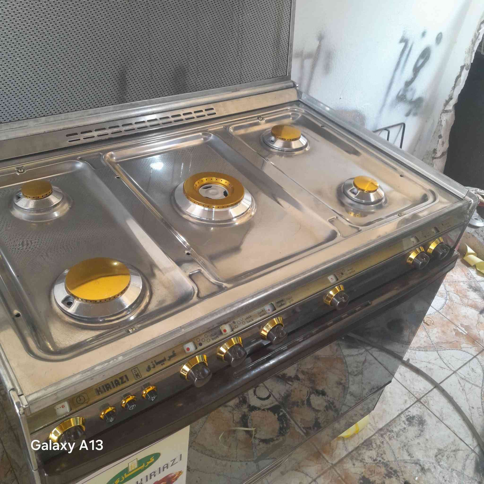 يالله طباخ كريازي استيل باب اول اخو الجديد كوله شغال وعلى الفحص بيع او مراوس عندك طباخ قديم اراوسك مع الفرق العنوان حي النداء شارع المكاتب وتساب مازنجر موجود ***********
