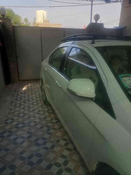 السلام عليكم صيني كريت ول موديل 2013رقم واسط المالك موجود بالكوت سنوية ساقطة السياره بية رشات صبغ الباب الخلفي مصبوغ السياره خير من الله جاهزة شغل واطلع مكان السيارة واسط نعمانية السعر 42$رقم موبايل ***********
