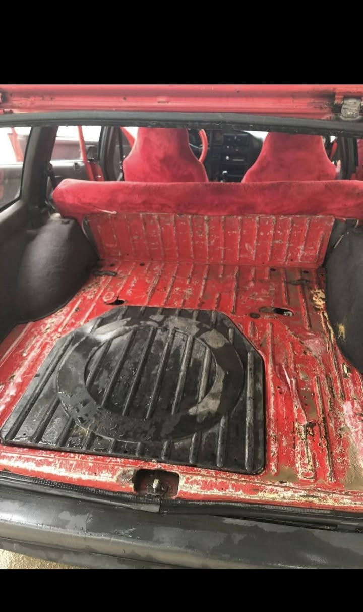 اوميكا ستيشن موديل 90 رقم كركوك دفتر بانزين بي شرط التحويل كير ومحرك واكسل بالشرط كهربائيات كوله شغاله سعر 27 بي مجال بسيط حك 
الجيه مكانه كركوك شراي اتصل على الرقم(***********)(***********)
