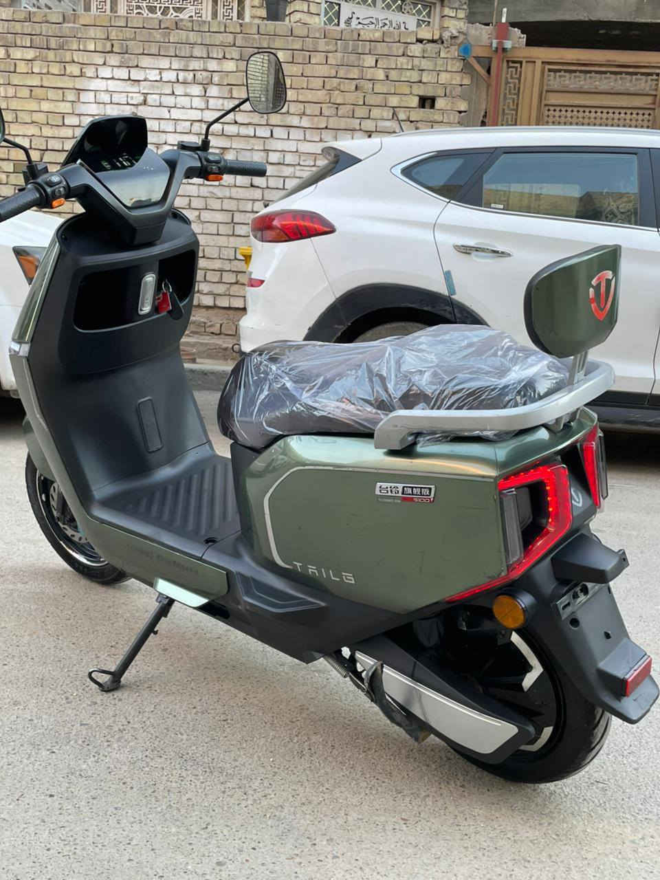 السلام عليكم للبيع دراجه شحن تالج دراجه نضيفه مابيها نقص 6 بطاريات نضيفات ملف 2000 سرع 3 بريكات دهن اشاير يمنه يسره لايت زنون عالي ناصي بصمه وسويج وكارت نضام البارك مكاني بغداد جديده سعر 675 وبيها مجال ***********
