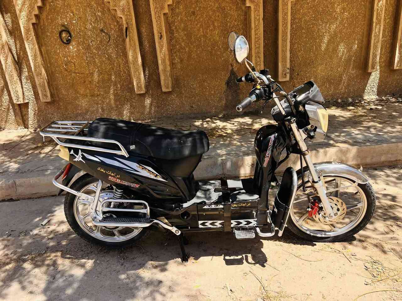 هارلي للبيع 
نضافه حلوه 
بطاريات ع الفحص 
جهاز نذار مانع السرقه 
السعر 325 وبي مجال 
***********
وتساب 
‭٠٧٥١ ٣٩١ ٩٤٦١
