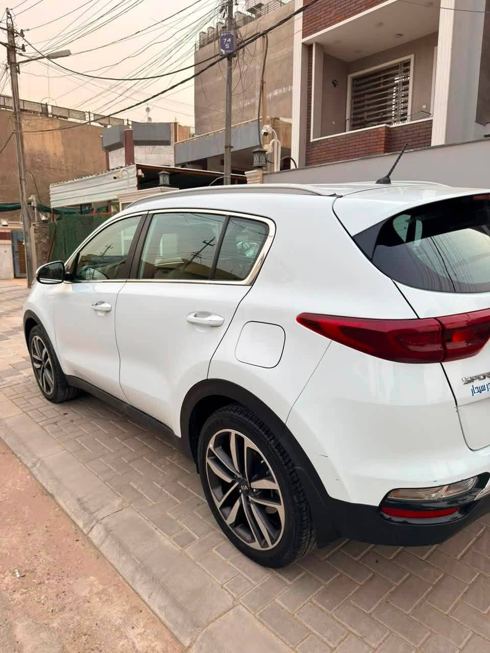 سبورتج خليجية 2020
ماشية 84 الف 

مكفولة كامل ما عدا بارد بالباب الامامي شبر 

مكاني بغداد 

للاستفسار 

***********
