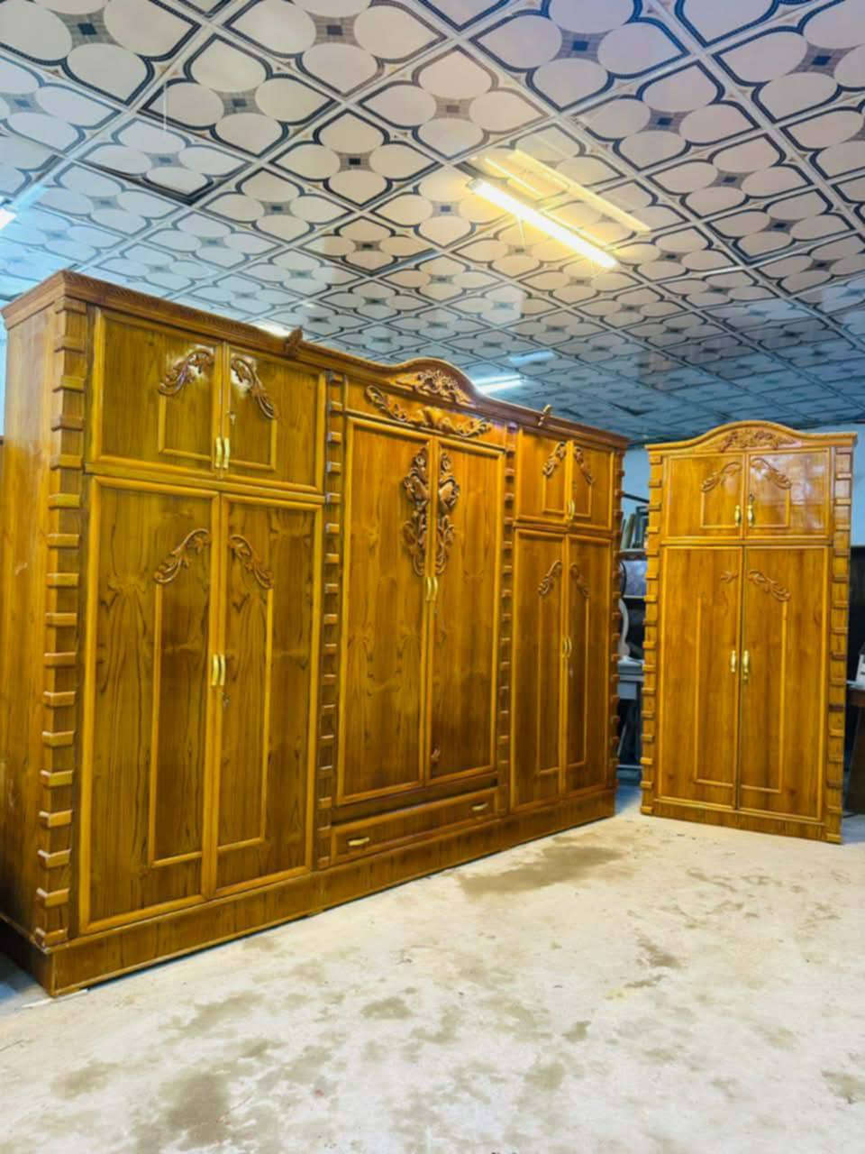 لبيع غرفة نوم استعمال قليل ***********
