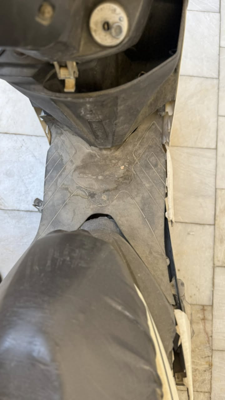 دراجة اف اس محرك ياباني
بيع مستعجل الكهربائيات كلها شغالة الكفرات اكو كم قطعة  مكسرة مثل ما موضح بالصور والمحرك يحتاج تجفيت قيم واخذ 
مكانها كربلاء حي الموظفين


**إذا كنت صاحب هذا الإعلان وتريد حذفه لأي سبب، رجاءا أرسل رسالة إلى الدعم الفني**