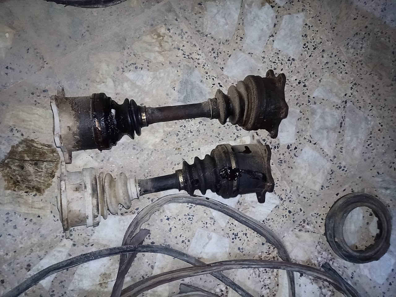 سلام عليكم ورحمة الله من رخصت لادمن المحترم
غراض بطه تفصيخ للبيع 
ربل بيبان كامل حته جنطه 
راس روط 
رباط كامل خلفي
دبل فريز + فان امامي + بوري الي جاي من بطل للفريز كامل جيب وشد 
درايمات جدد تفصيخ 
كاردن هوه وشيال كامل 
ماكنيت بطه 
فلنجات امامي 
فج بريك هوه وصونده امامي 
سعرهن قيموهن بما يرضي الله واني ماقصر انشاء الله 
مكاني نجف الاشرف رقم الهاتف *********** متواجد فيس واتساب وهم عل خط
